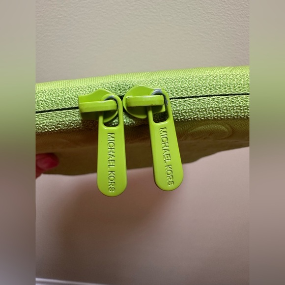 Micheal Kors İPad Sleeve Case - Picture 7 of 9